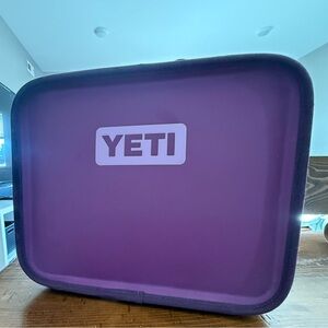 YETI day trip lunch box. PURPLE